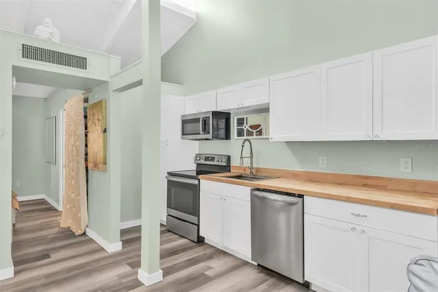 $149,900 | 500 North Jefferson Avenue, Unit C3, Sarasota, FL 34237