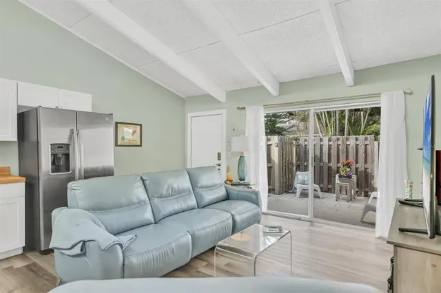 $149,900 | 500 North Jefferson Avenue, Unit C3, Sarasota, FL 34237