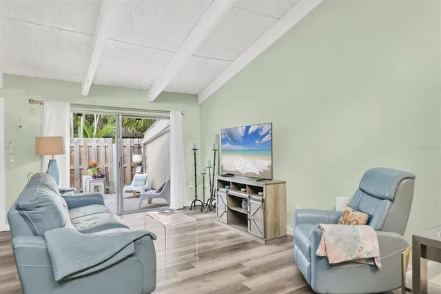 $149,900 | 500 North Jefferson Avenue, Unit C3, Sarasota, FL 34237