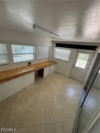 $1,950 | 3313 35th Street West, Lehigh Acres, FL 33971