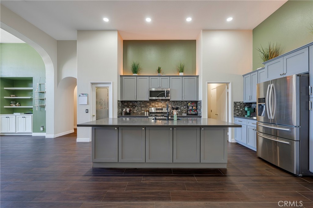 27100 Early Dawn Road Menifee, CA 92584 - Photo 22 of 71 Chef's Kitchen