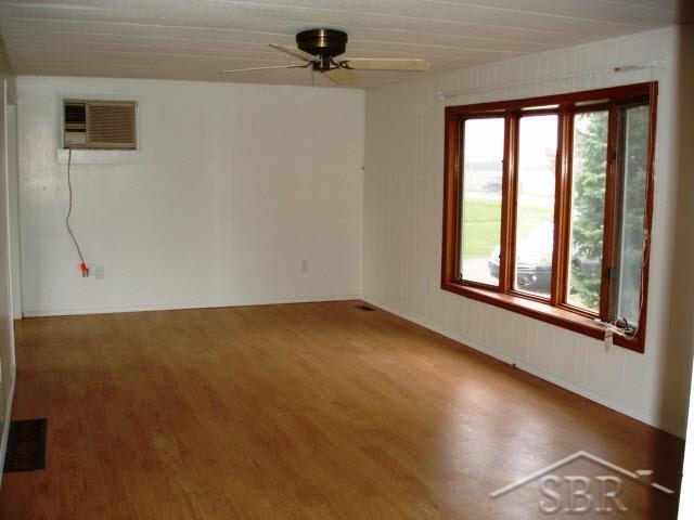 4505 South Hemlock Road Hemlock, MI 48626 - Photo 6 of 6 20036979-5.JPG
