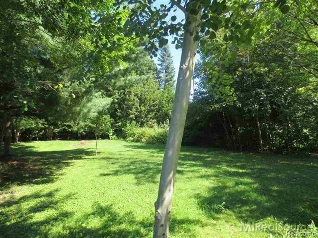 8635 21 Mile Road Utica, MI 48317 - Photo 17 of 17 17.JPG