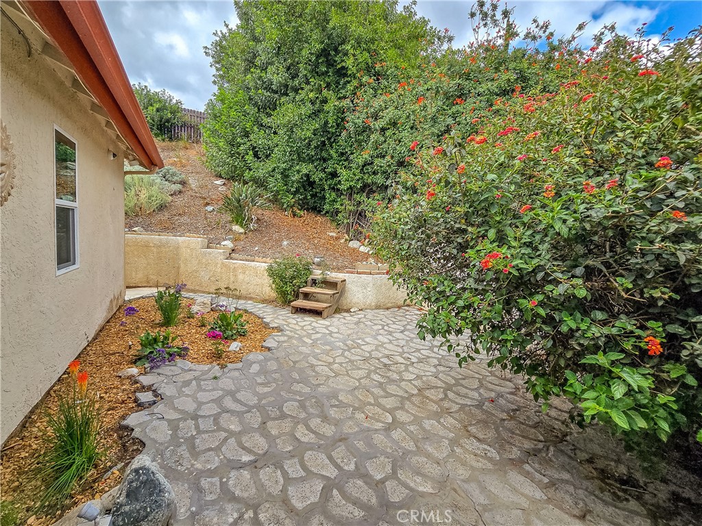 11357 Gramercy Place Riverside, CA 92505 - Photo 8 of 65
