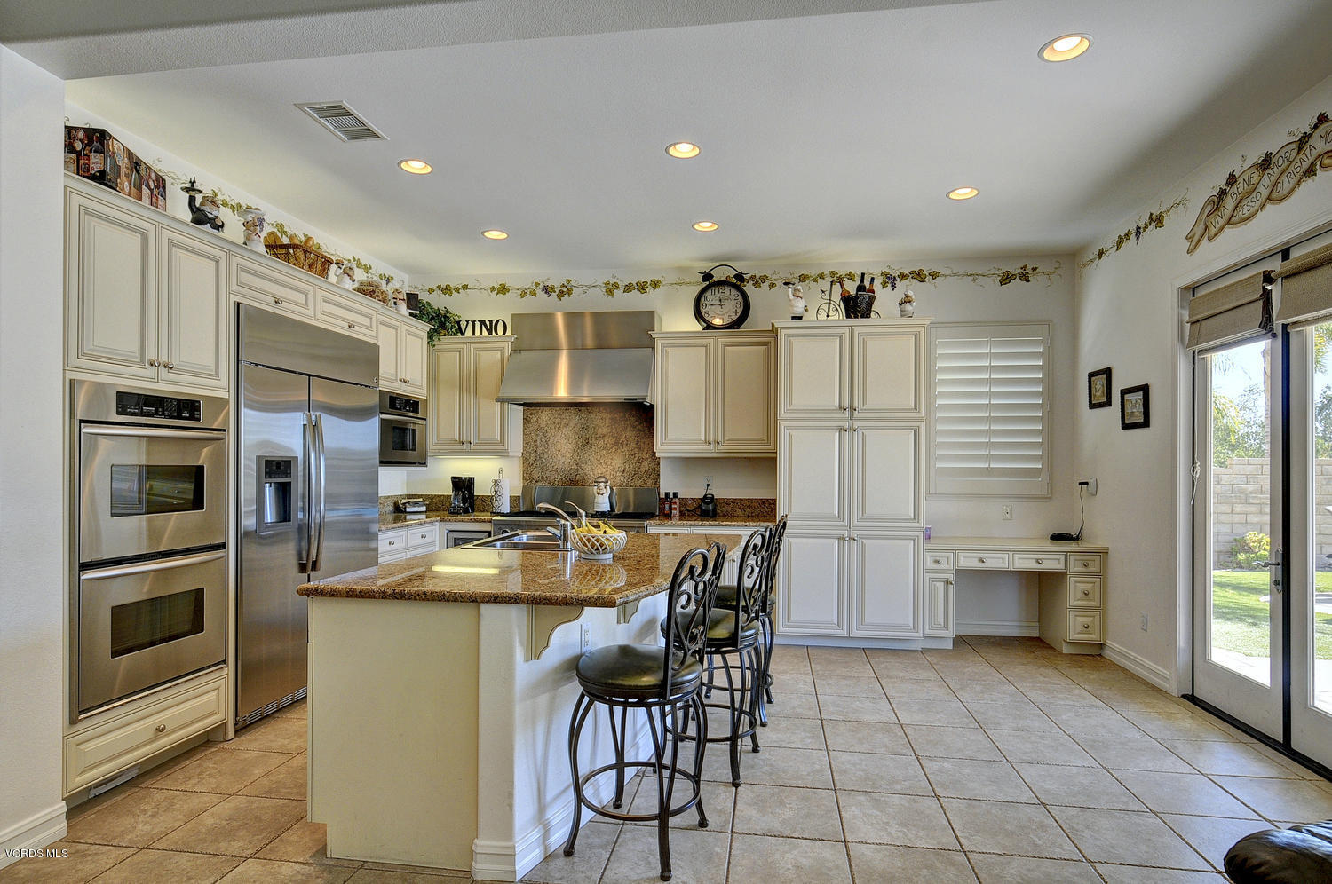 4932 Corral Street Simi Valley, CA 93063 - Photo 11 of 46 4932 Corral Street Simi Valley-large-011