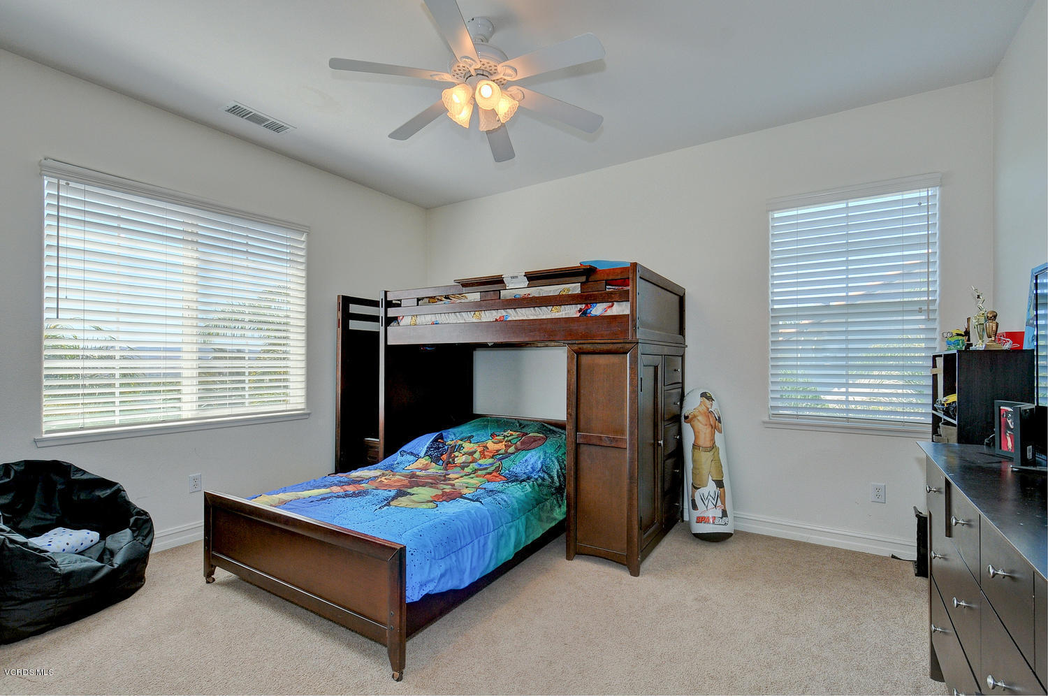 4932 Corral Street Simi Valley, CA 93063 - Photo 26 of 46 4932 Corral Street Simi Valley-large-026