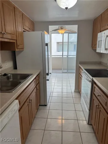 $1,400 | 4803 Sunset Court, Unit 108, Cape Coral, FL 33904