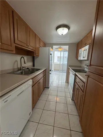 $1,400 | 4803 Sunset Court, Unit 108, Cape Coral, FL 33904