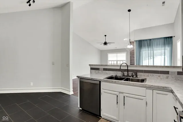 $325,000 | 4625 Common Vista Circle, Indianapolis, IN 46220