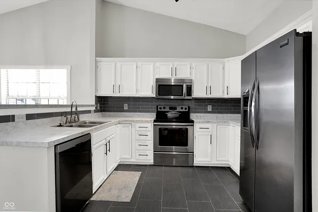 $325,000 | 4625 Common Vista Circle, Indianapolis, IN 46220