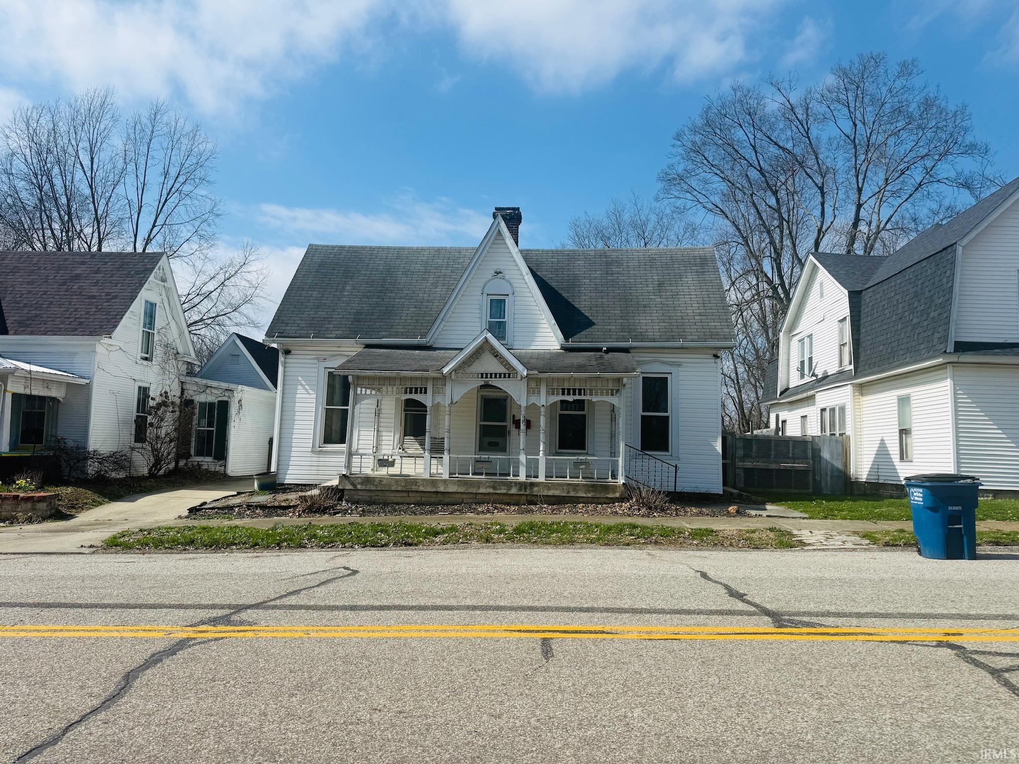 1819 I Street Bedford, IN 47421 - Photo 2 of 36