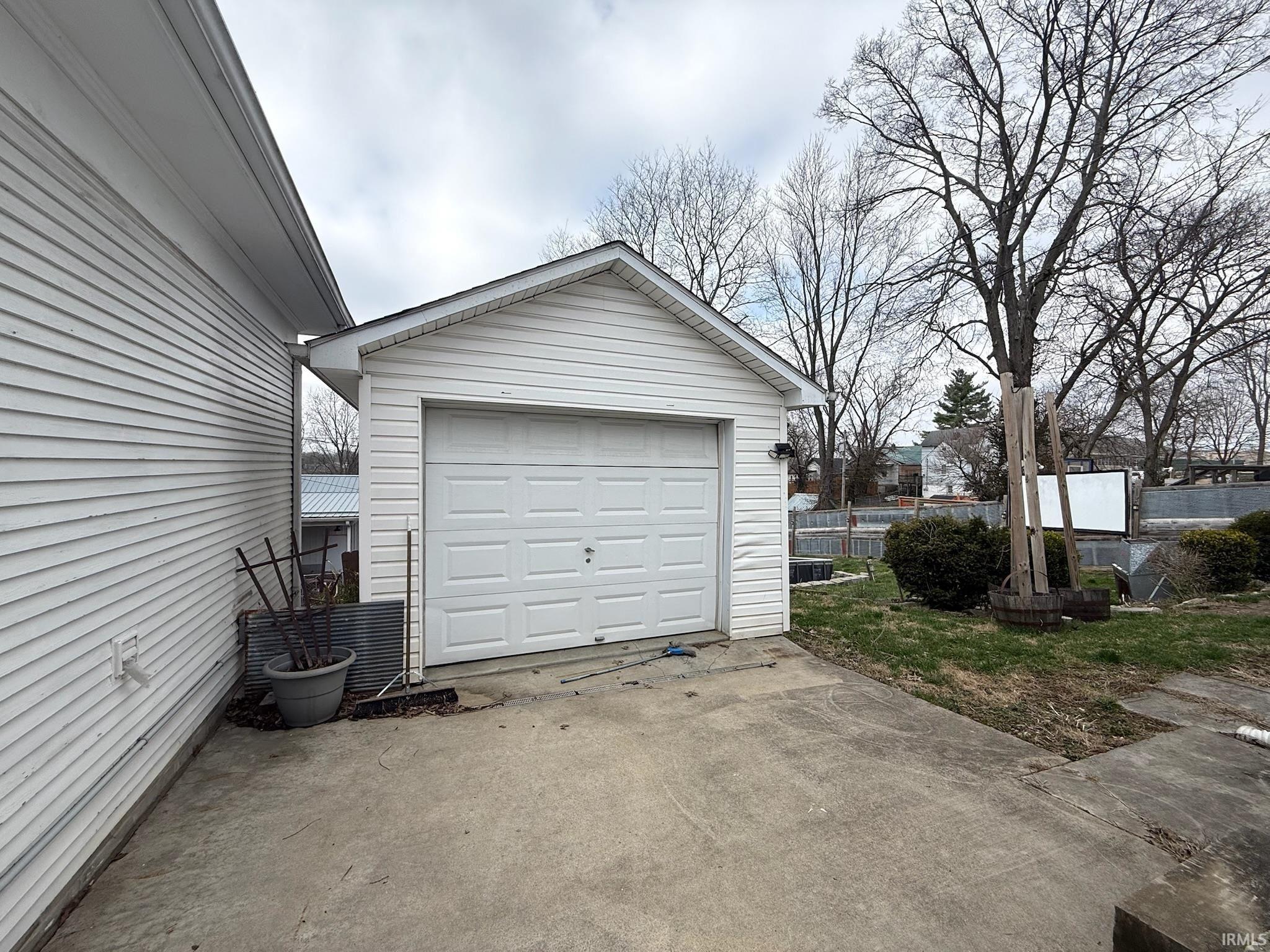 1819 I Street Bedford, IN 47421 - Photo 34 of 36