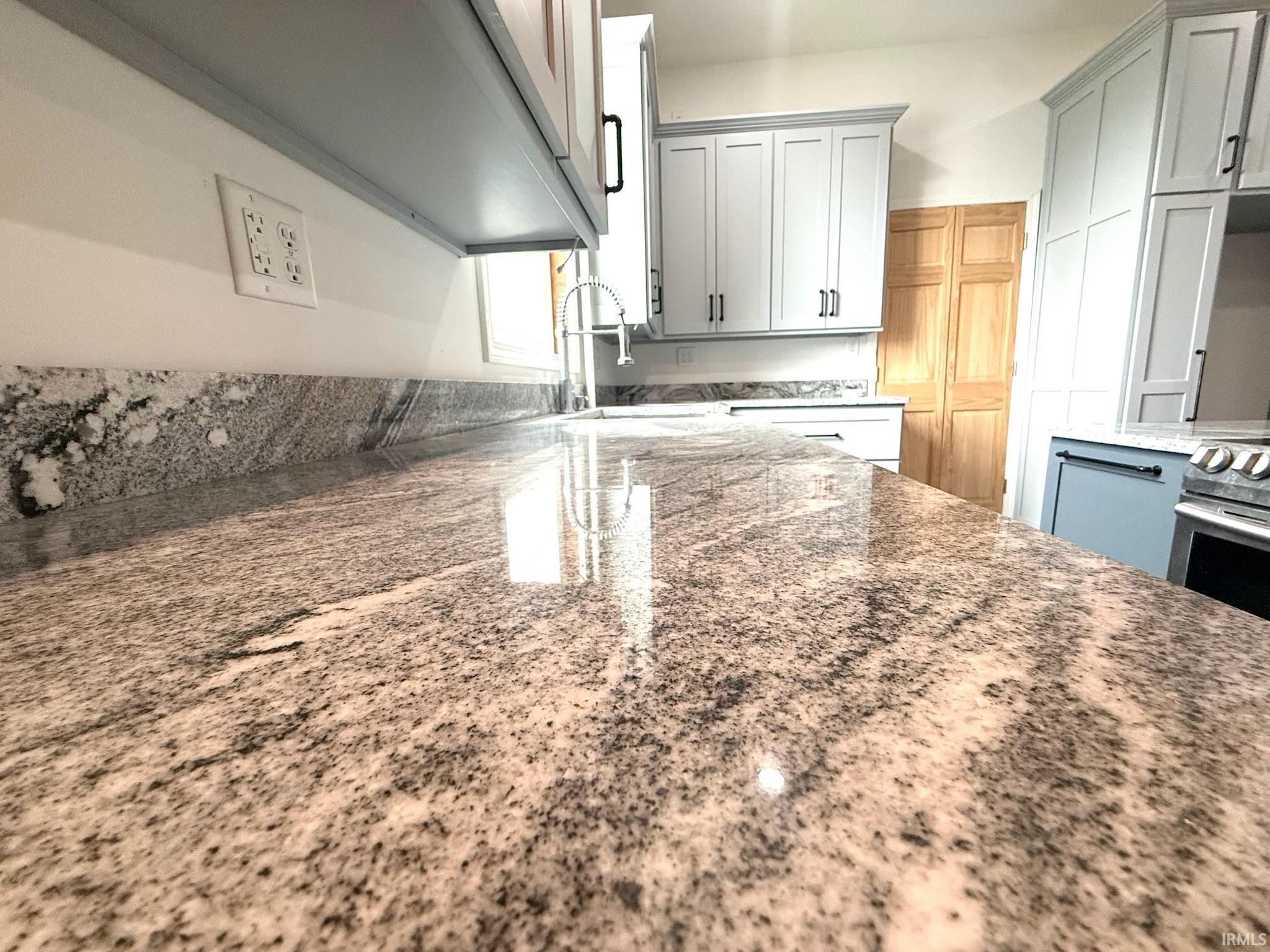 1819 I Street Bedford, IN 47421 - Photo 5 of 36