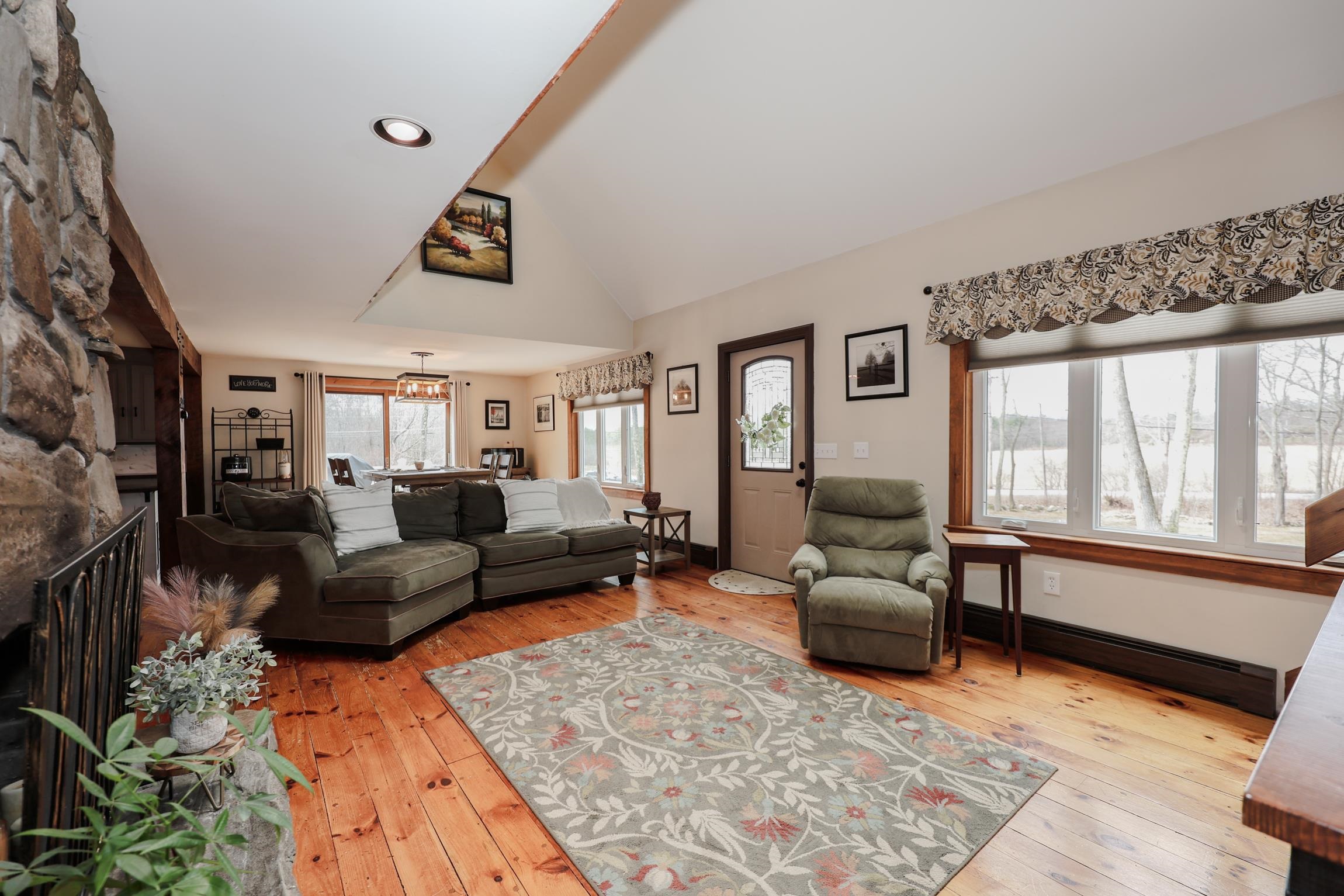 13 Wells Village Road Chester, NH 03036 - Photo 12 of 42