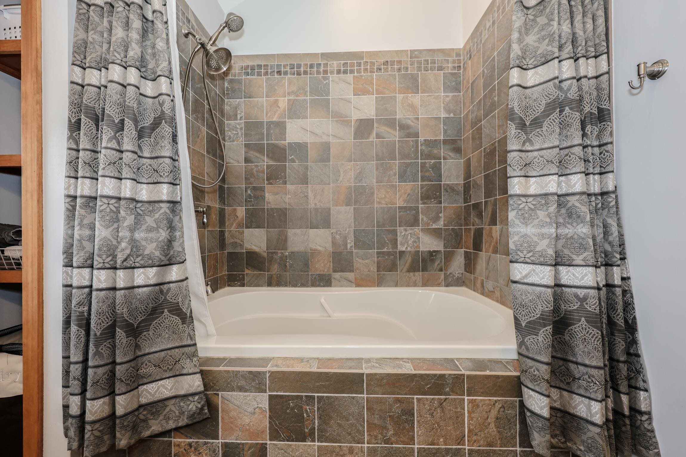 13 Wells Village Road Chester, NH 03036 - Photo 25 of 42