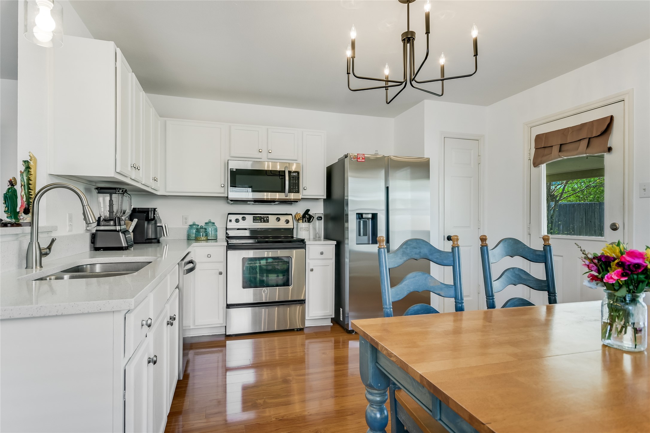 201 Woodley Road Leander, TX 78641 - Photo 4 of 19