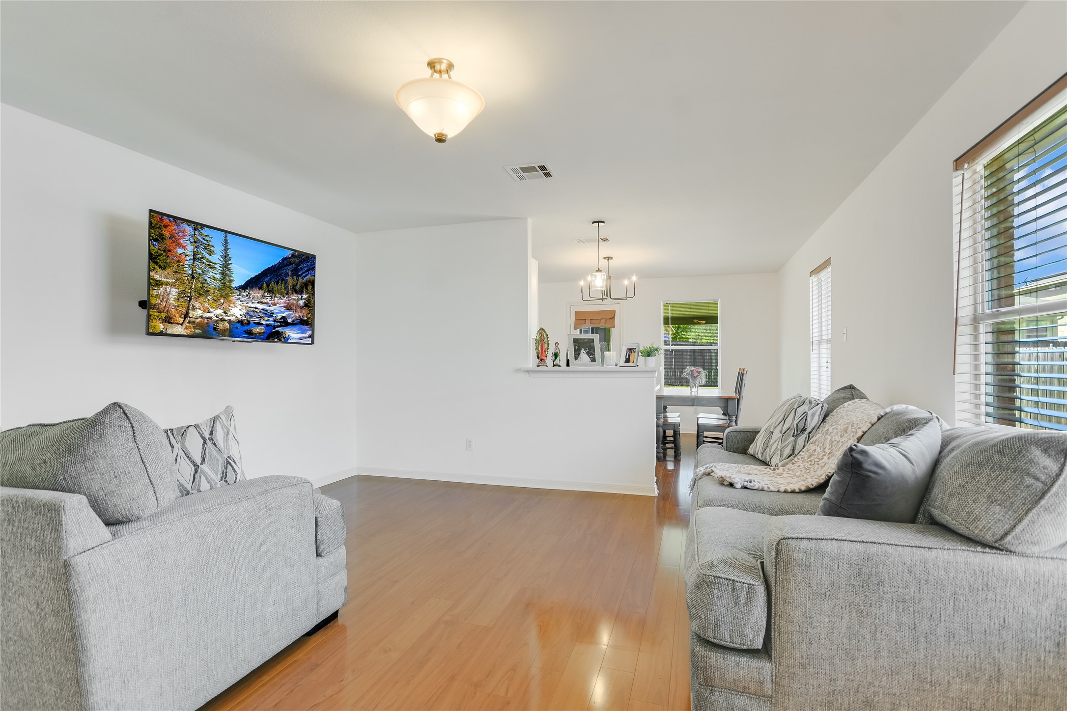 201 Woodley Road Leander, TX 78641 - Photo 7 of 19