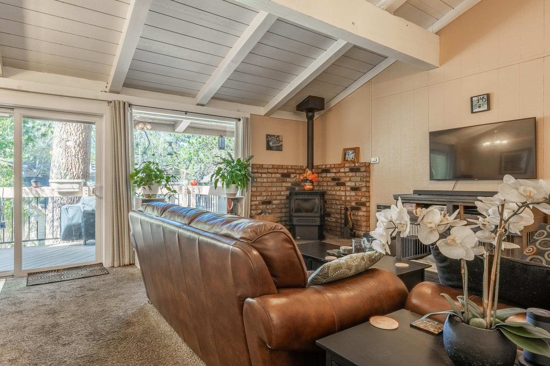 3252 Chateau Road, Unit #2 Mammoth Lakes, CA 93546 - Photo 27 of 52