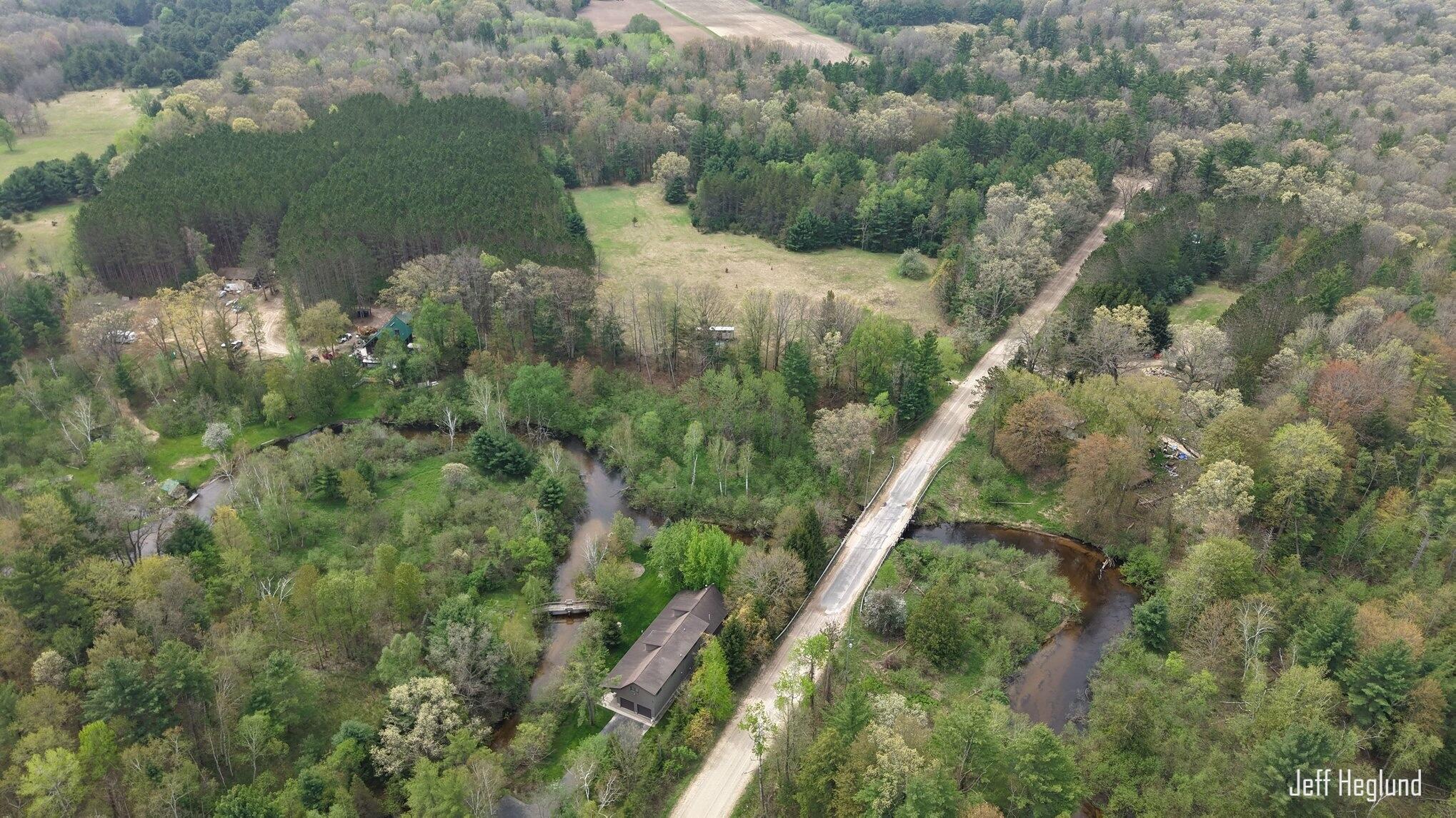 11125 West 11 Mile Road Irons, MI 49644 - Photo 9 of 23 009_file_7652