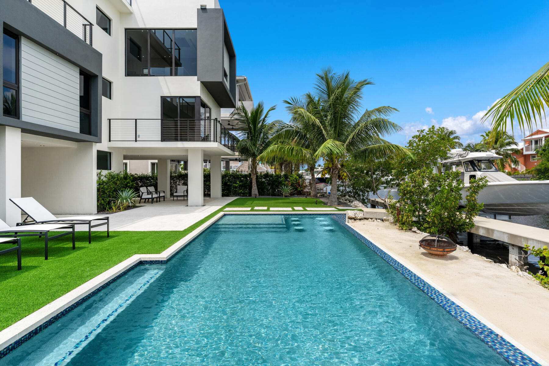 64 Andros Road Key Largo, FL 33037 - Photo 10 of 62 Heated and saltwater pool
