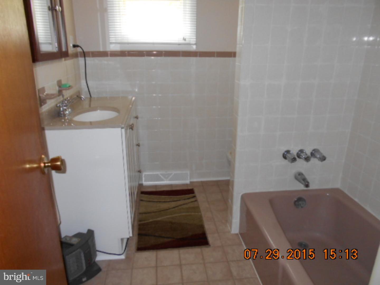 34 Running Brook Road Ewing, NJ 08638 - Photo 12 of 21