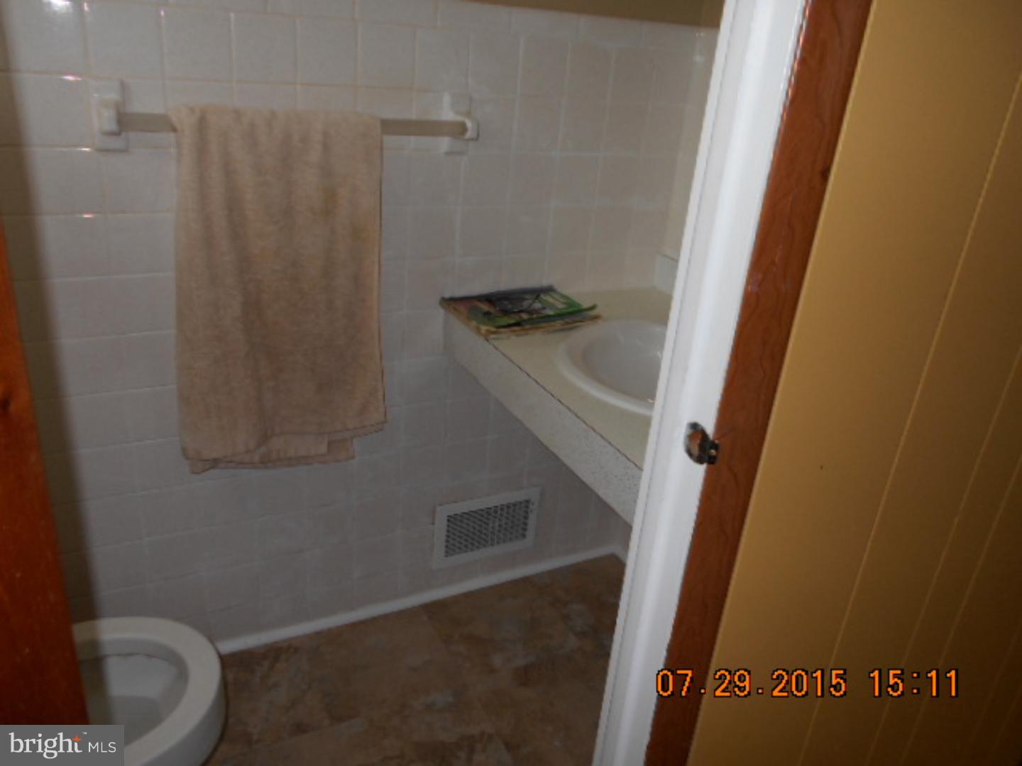 34 Running Brook Road Ewing, NJ 08638 - Photo 10 of 21
