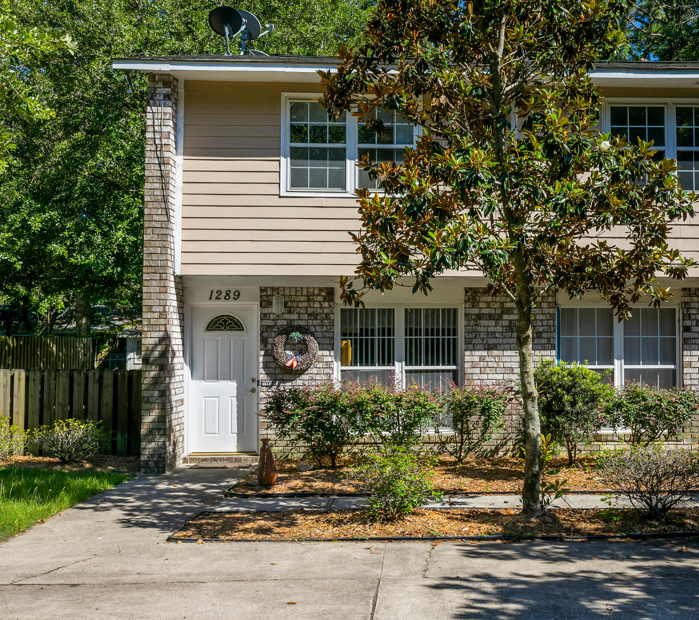 1289 Mathis Ferry Road, Unit 1289 Mount Pleasant, SC 29464 - Photo 1 of 24 1--FULL