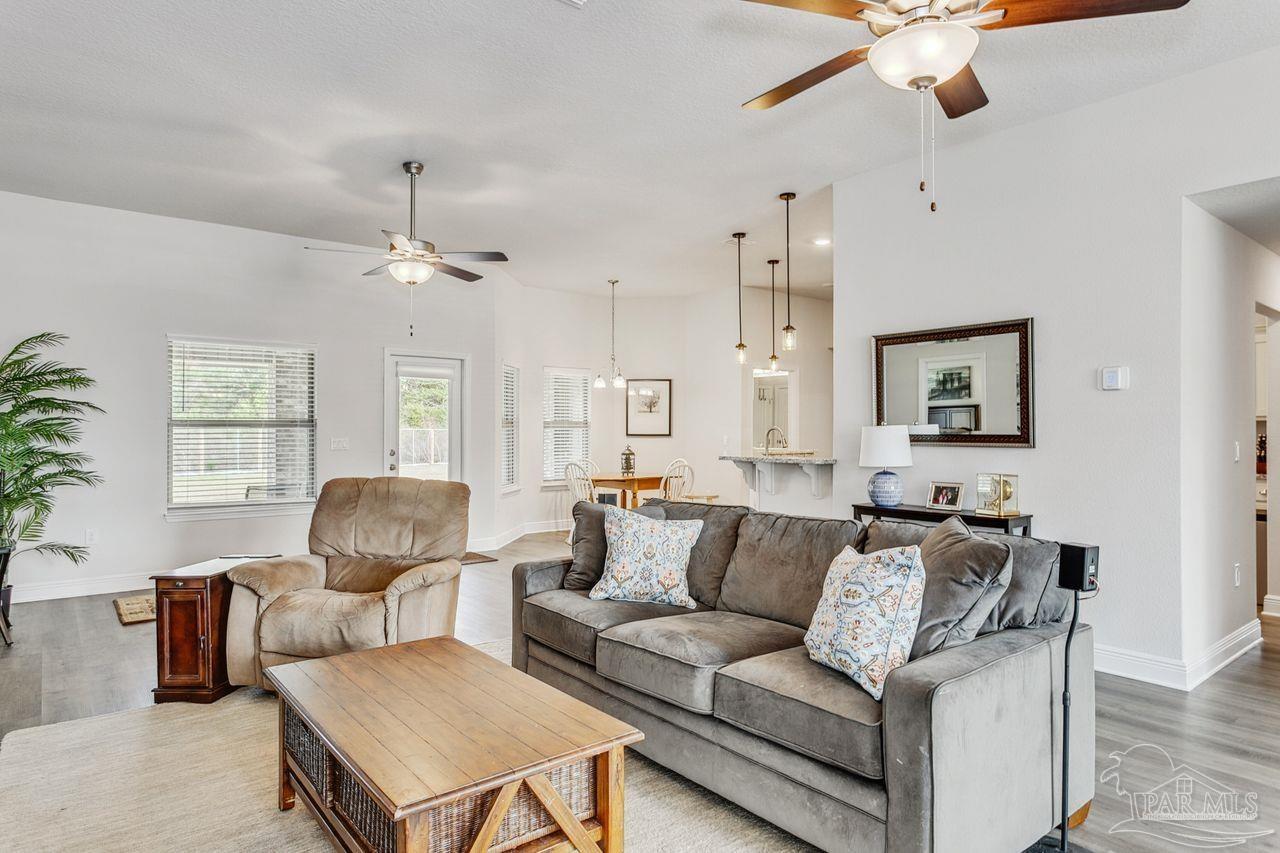 6087 Parsonage Circle Milton, FL 32570 - Photo 12 of 37