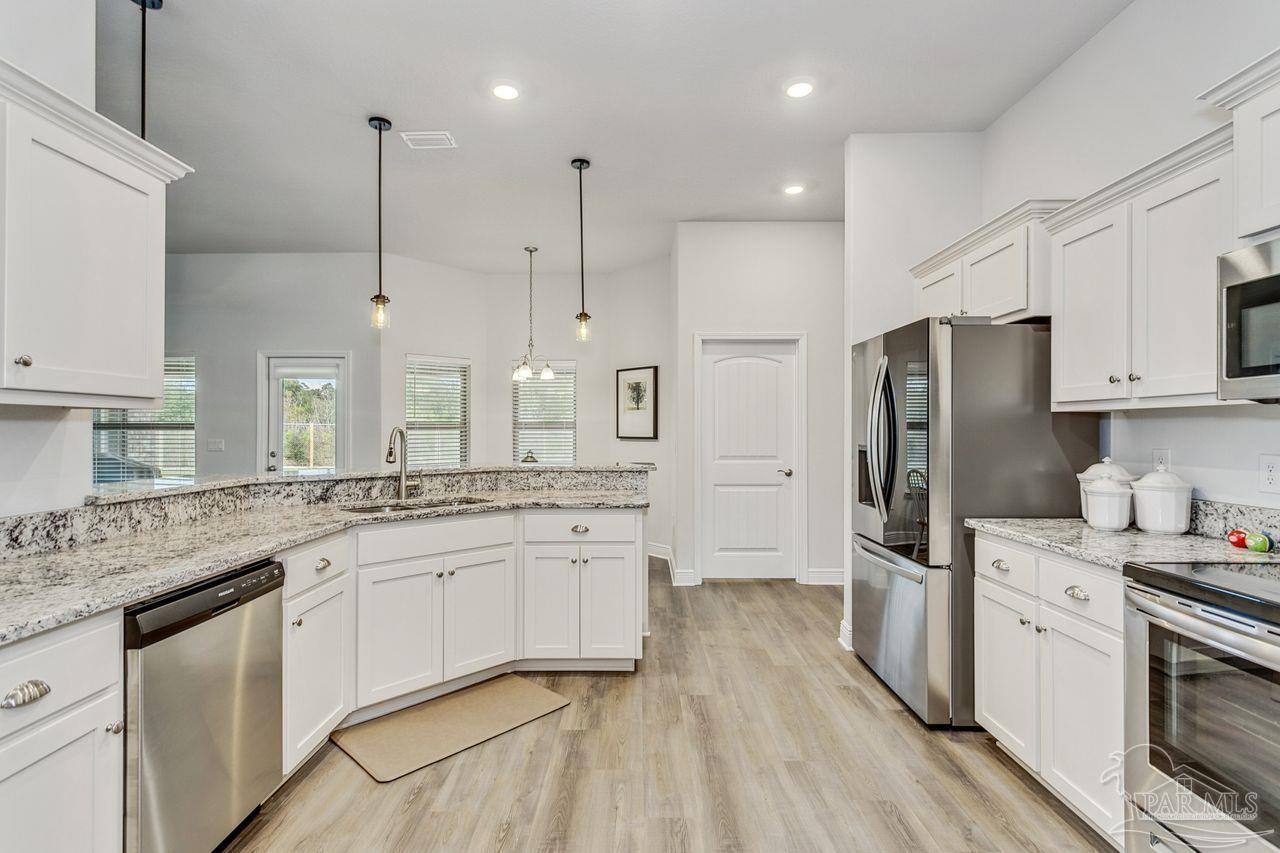 6087 Parsonage Circle Milton, FL 32570 - Photo 16 of 37