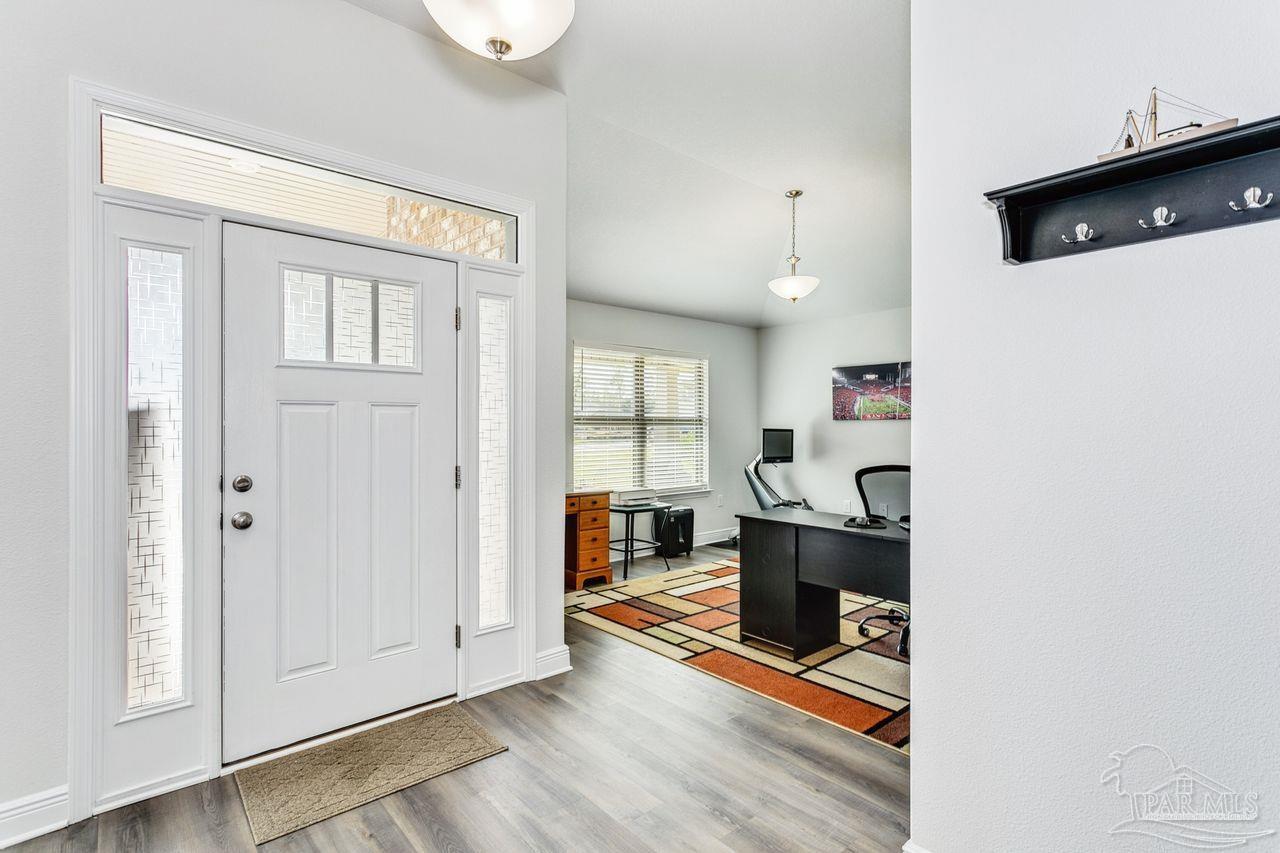 6087 Parsonage Circle Milton, FL 32570 - Photo 6 of 37