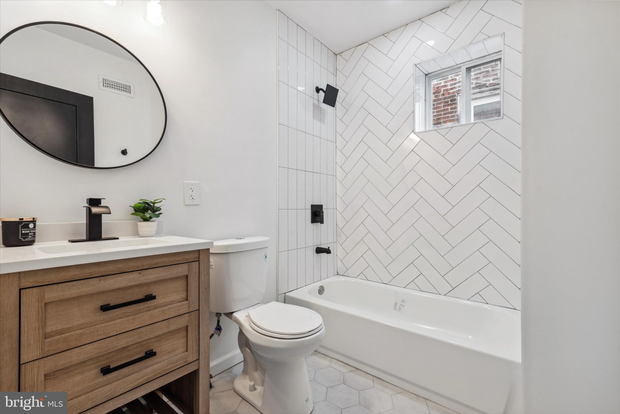 5344 Webster Street Philadelphia, PA 19143 - Photo 21 of 29 Full Hall Bath