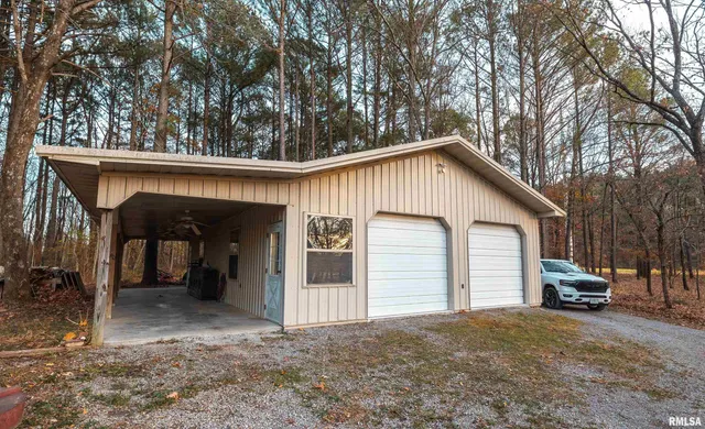 $590,000 | 15319 Laminack Road, Carterville, IL 62918