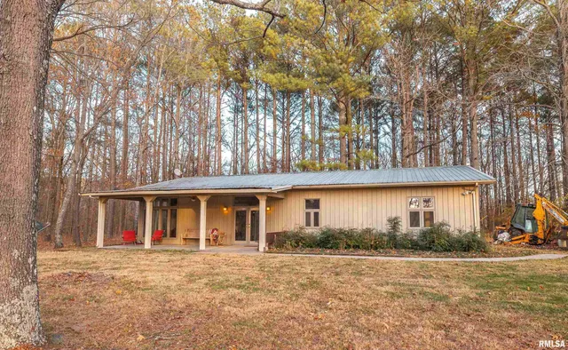 $590,000 | 15319 Laminack Road, Carterville, IL 62918