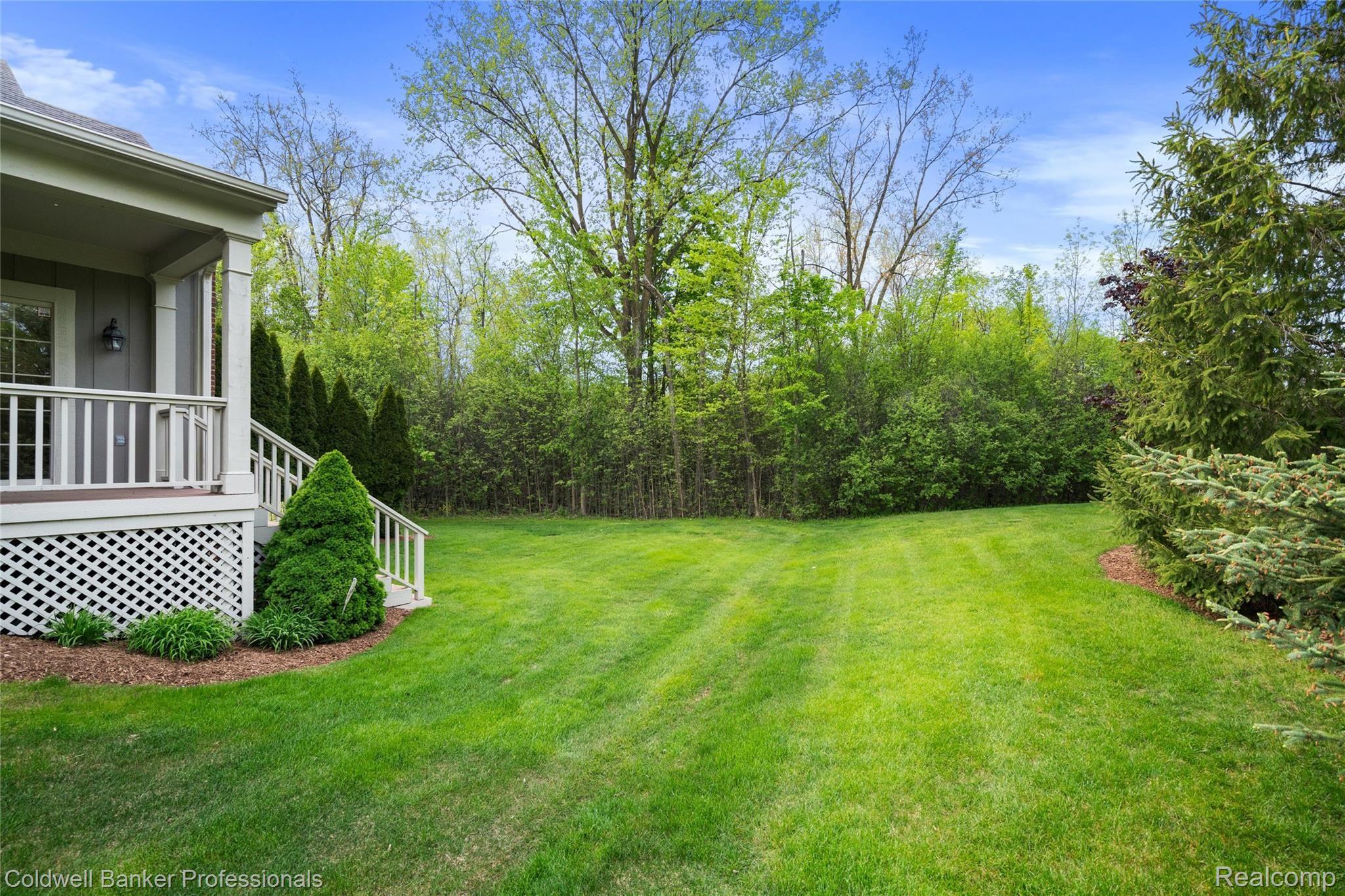 2252 Creek Bend, Unit 104 Rochester, MI 48309 - Photo 8 of 43 CreekBend-41.jpg