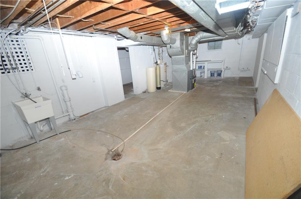 6830 Willow Road Indianapolis, IN 46220 - Photo 25 of 33 Gallery Image 25