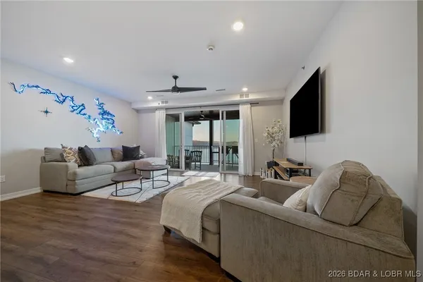 $600,000 | 4910 Worldmark Drive, Unit 4C, Osage Beach, MO 65065