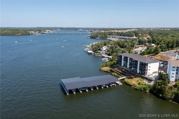 $600,000 | 4910 Worldmark Drive, Unit 4C, Osage Beach, MO 65065