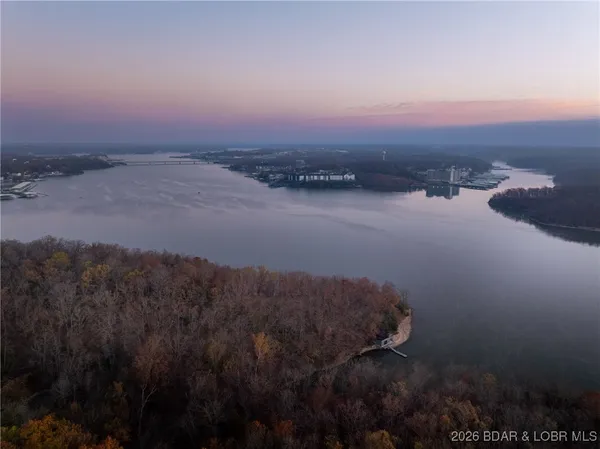 $600,000 | 4910 Worldmark Drive, Unit 4C, Osage Beach, MO 65065