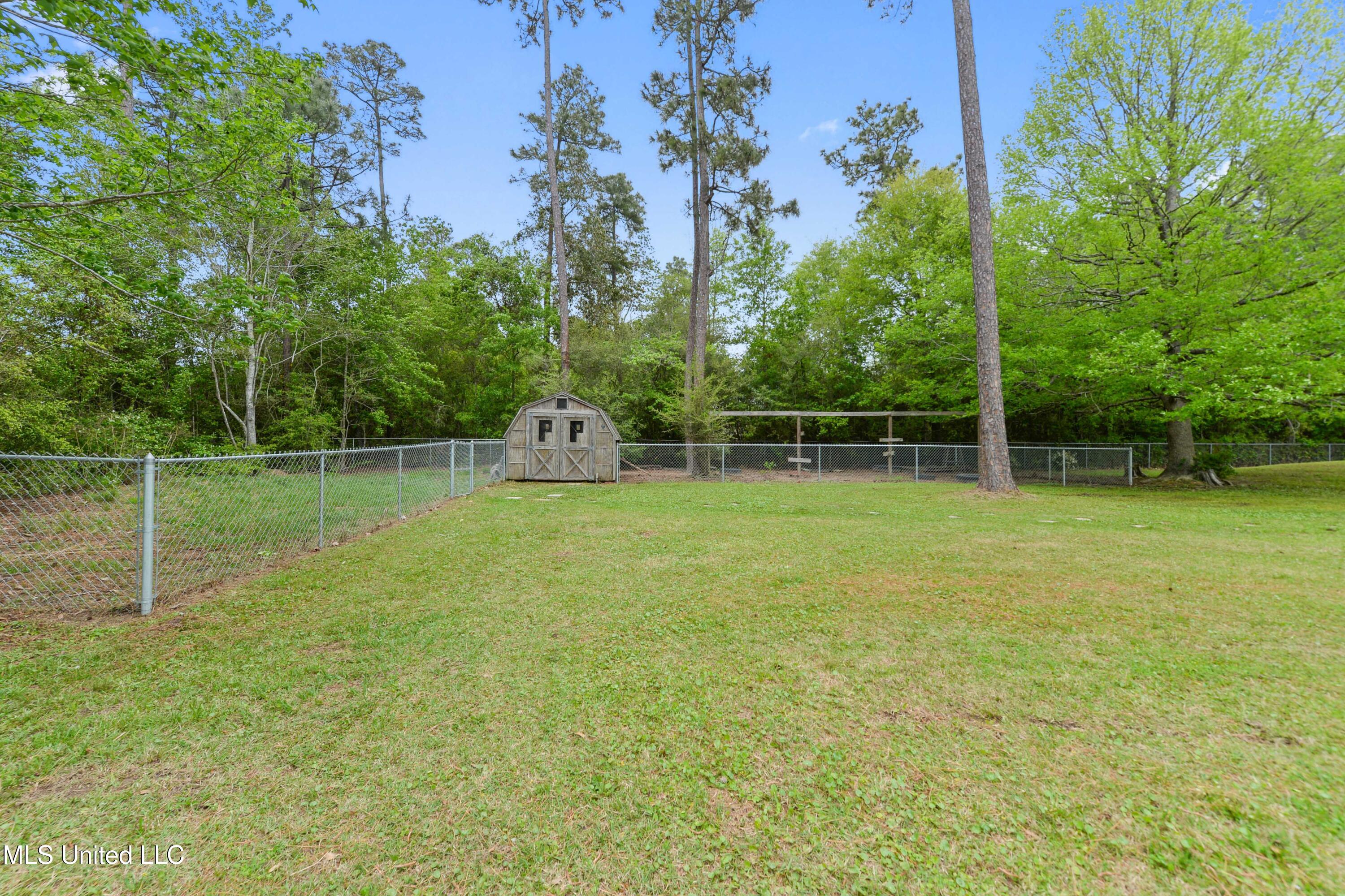 18437 Robinson Road Gulfport, MS 39503 - Photo 54 of 63 048