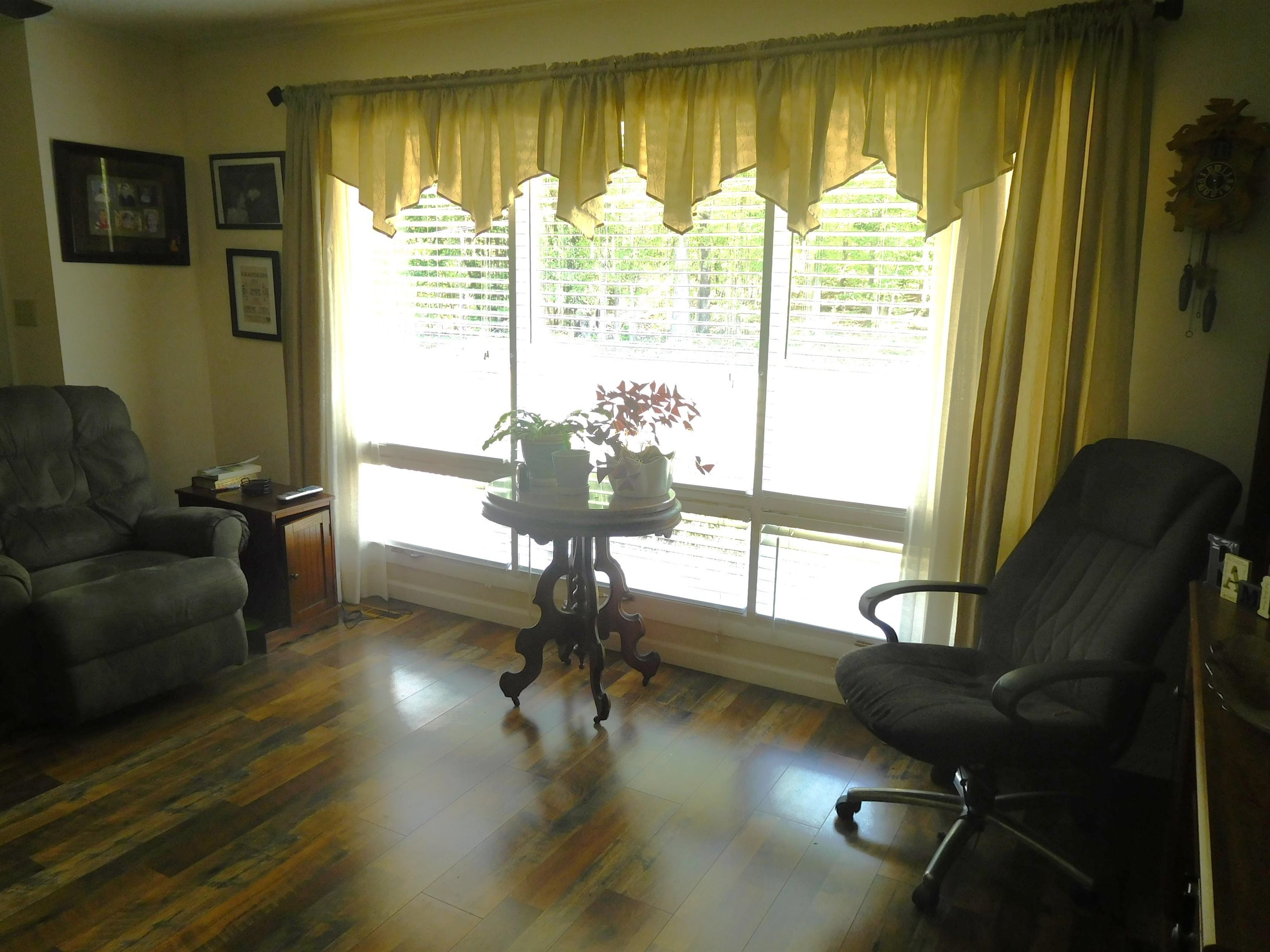 802 Thompson Street Gaffney, SC 29340 - Photo 4 of 23