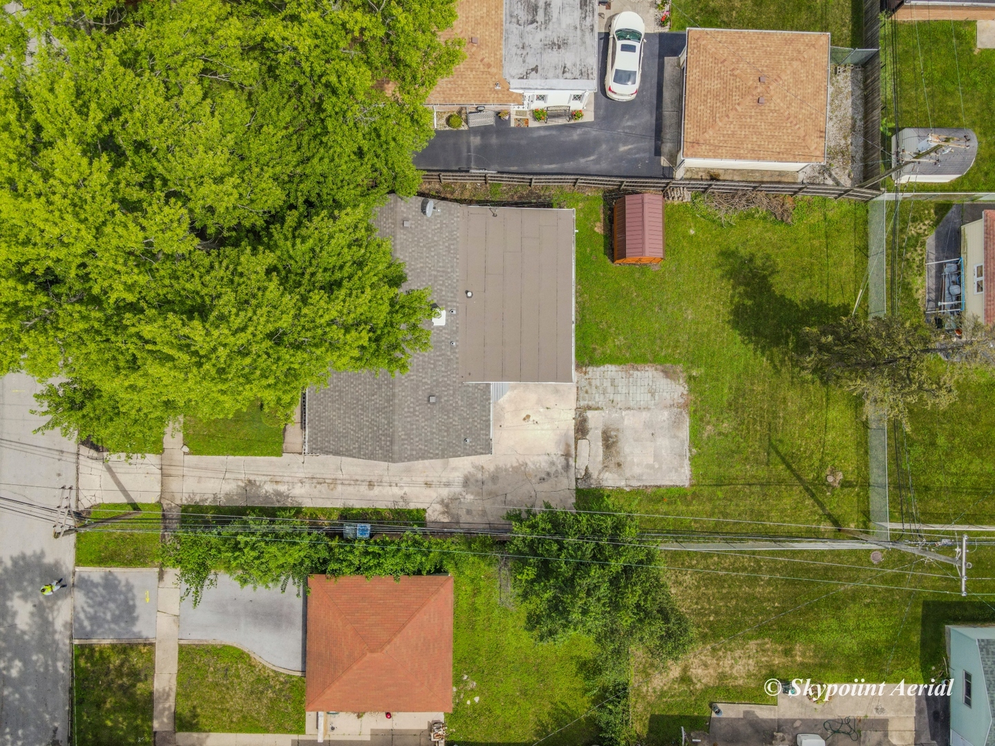 3145 Nottingham Avenue Markham, IL 60428 - Photo 25 of 27 an aerial view of a house with a yard