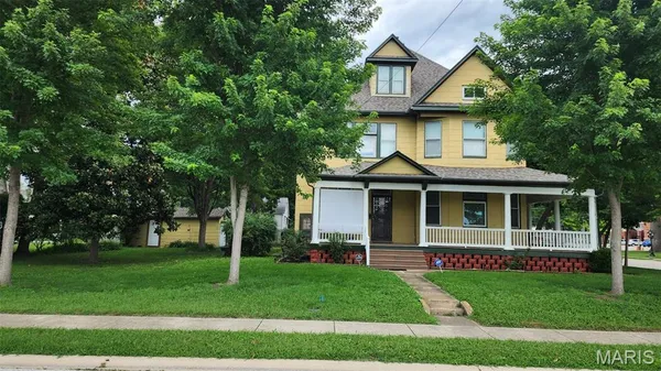 $289,900 | 321 East Church Street, Mascoutah, IL 62258