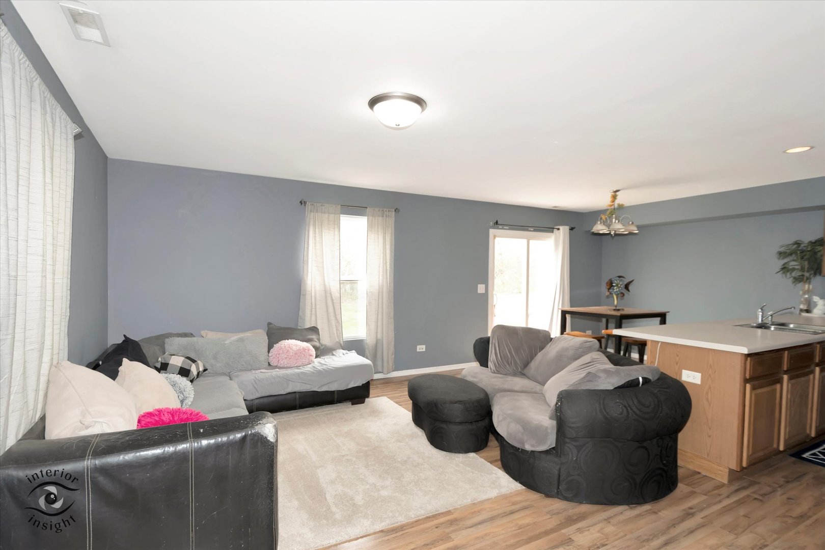 25219 Faraday Road Manhattan, IL 60442 - Photo 3 of 18 a living room with furniture and a window