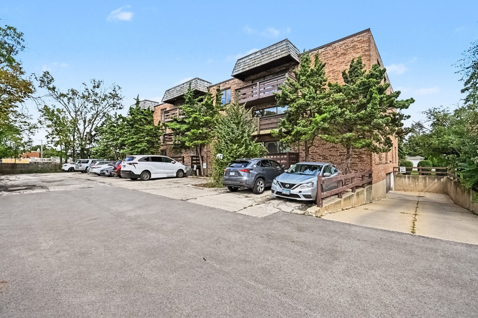 1815 Oakton Street, Unit 1A Park Ridge, IL 60068 - Photo 15 of 21 Gallery Image 15