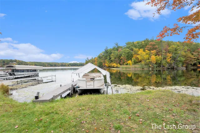 $460,000 | 5980 Division Street, Newaygo, MI 49337