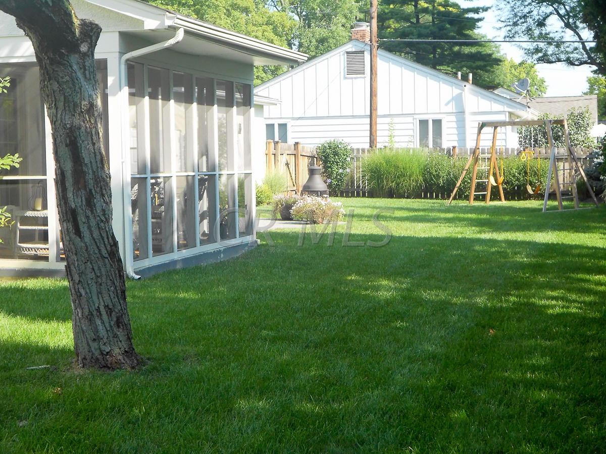 3260 Kirkham Road Columbus, OH 43221 - Photo 5 of 25
