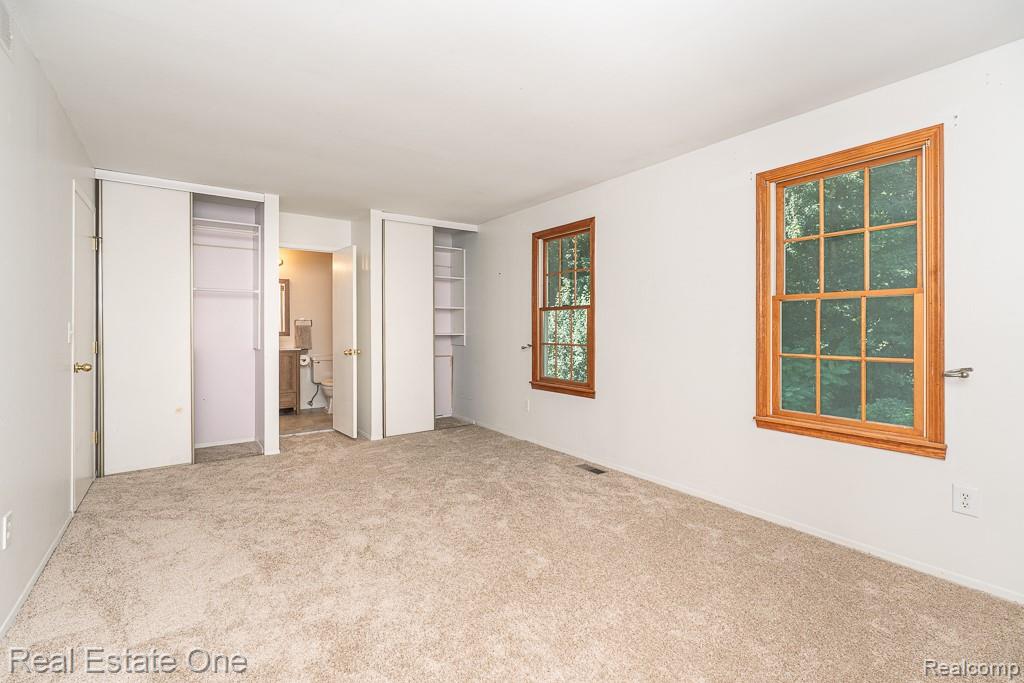 1377 Barneswood Lane Rochester, MI 48306 - Photo 35 of 39 1377 Barneswood_MLS-049.jpg