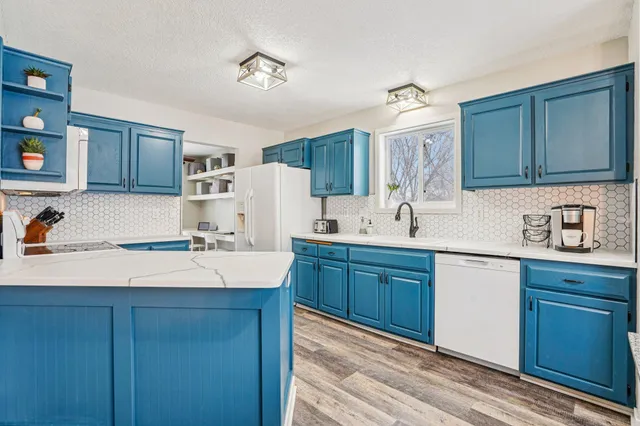 $375,000 | 29614 Nathan Avenue, Lindstrom, MN 55045