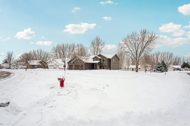 $375,000 | 29614 Nathan Avenue, Lindstrom, MN 55045