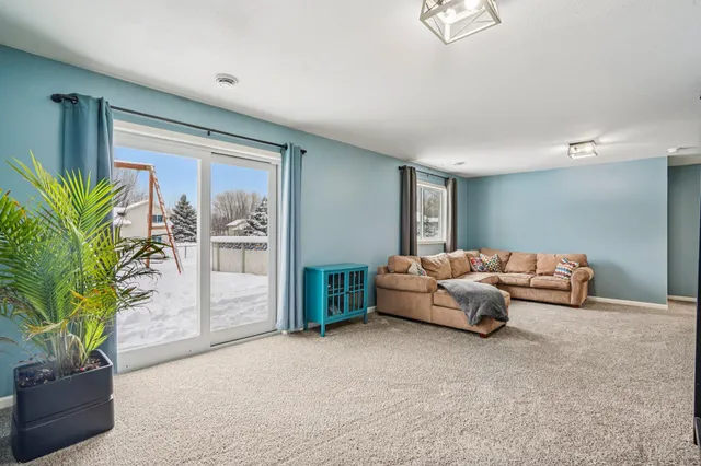 $375,000 | 29614 Nathan Avenue, Lindstrom, MN 55045